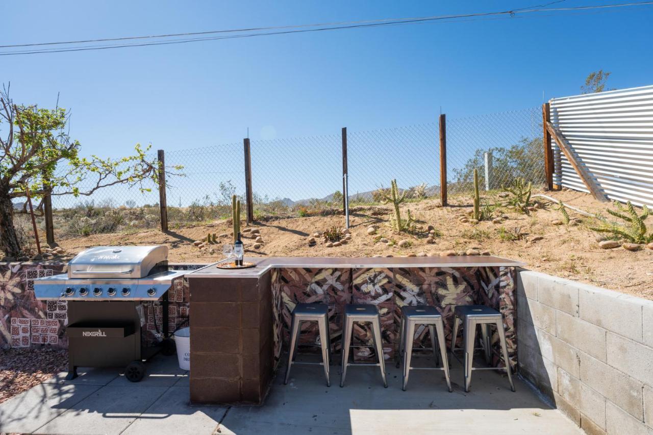 Hot Tub, Games, King Bed, Fire Pit, Bbq Grill, Minutes From National Park And Views Villa Joshua Tree Luaran gambar