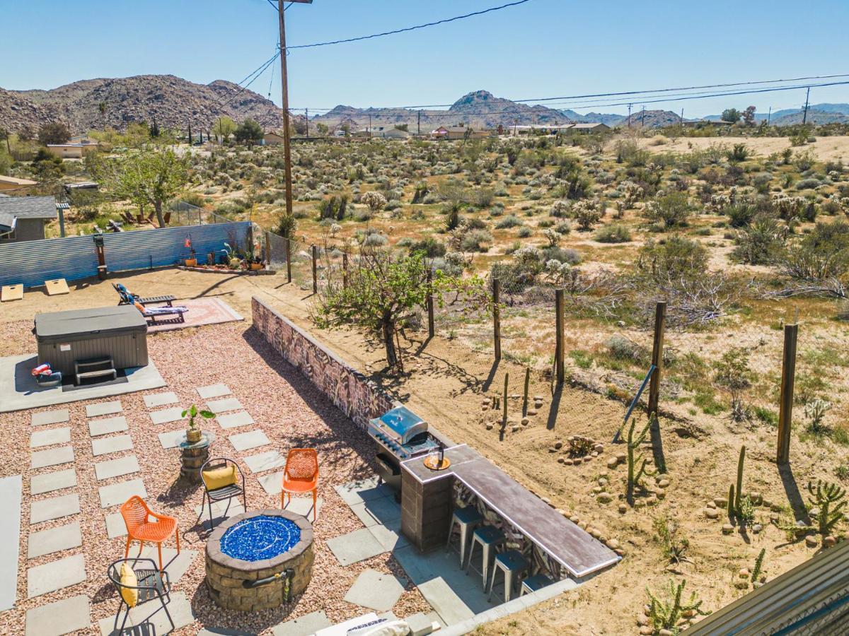 Hot Tub, Games, King Bed, Fire Pit, Bbq Grill, Minutes From National Park And Views Villa Joshua Tree Luaran gambar
