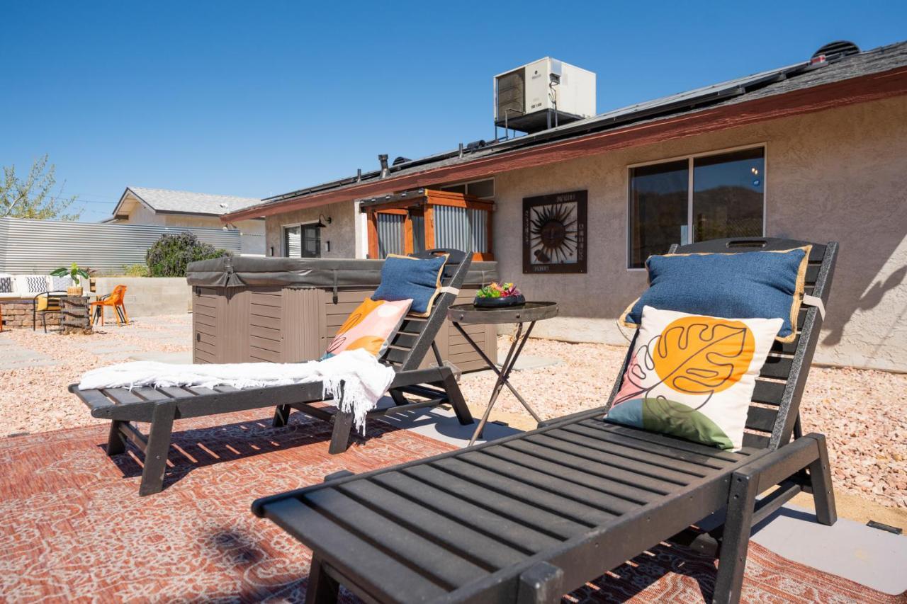 Hot Tub, Games, King Bed, Fire Pit, Bbq Grill, Minutes From National Park And Views Villa Joshua Tree Luaran gambar