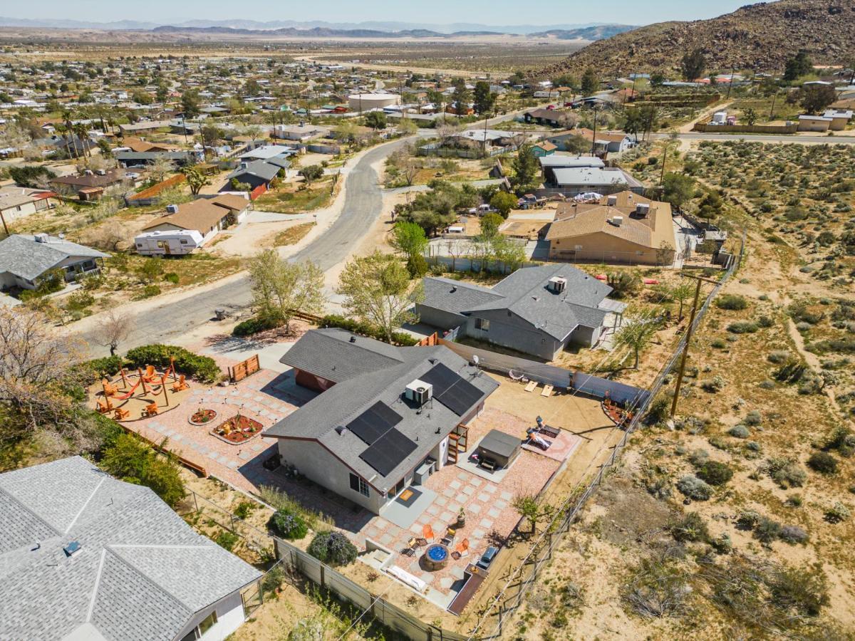 Hot Tub, Games, King Bed, Fire Pit, Bbq Grill, Minutes From National Park And Views Villa Joshua Tree Luaran gambar